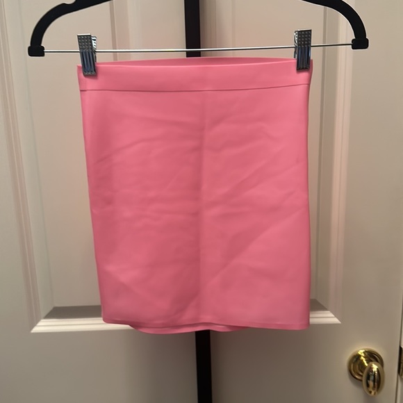 SKIMS Latex Mini Skirt in Neon Blush NEW - Picture 13 of 15